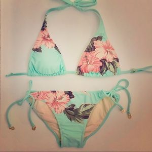 New Alba Rosa Hibiscus Bikini Set